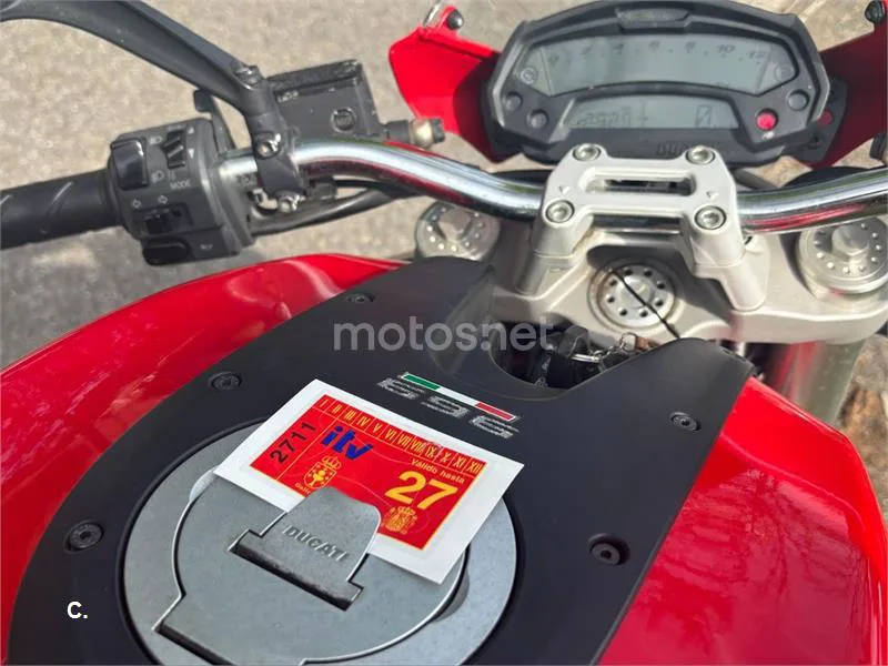 Ducati Monster 696 - Vista 3