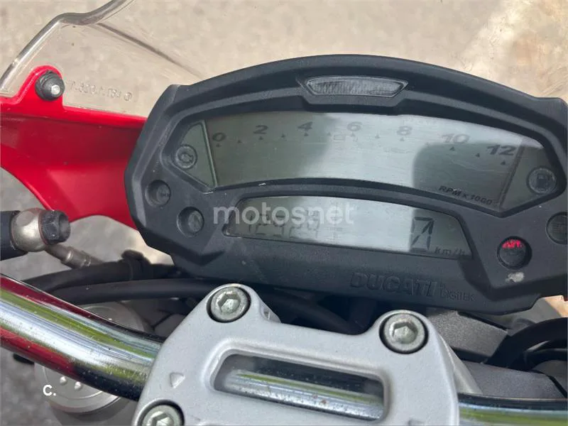Ducati Monster 696 - Vista 6