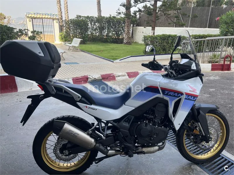 Honda XL750 Transalp - Vista 11