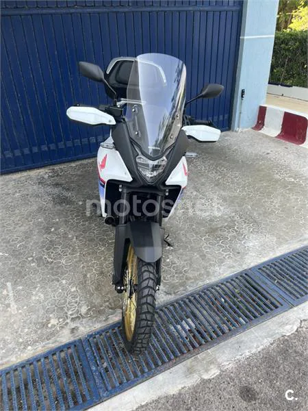 Honda XL750 Transalp - Vista 3