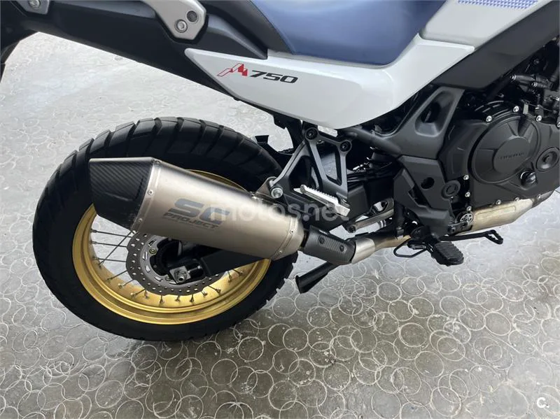 Honda XL750 Transalp - Vista 10