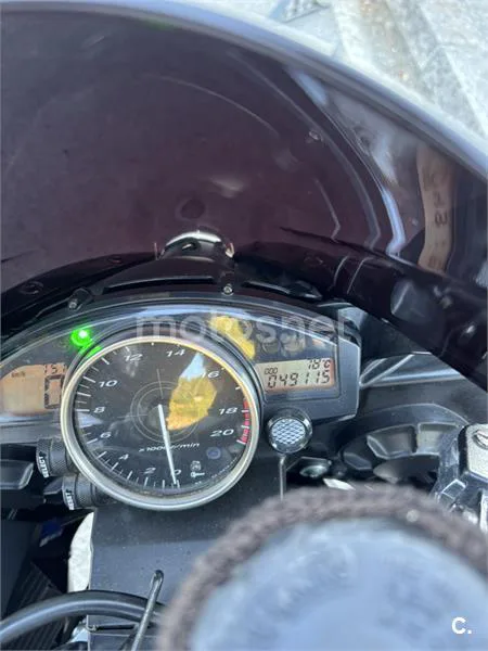 Yamaha YZF-R6 - Vista 4