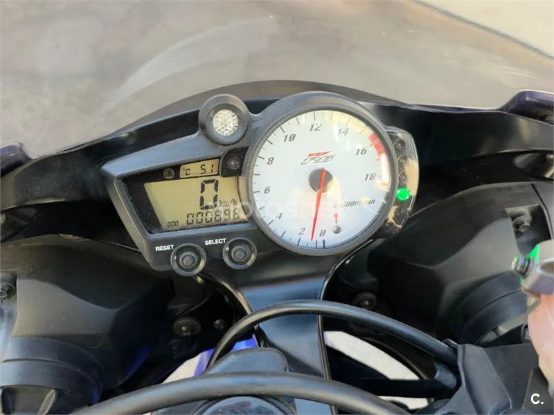 Yamaha YZF-R6 - Vista 4