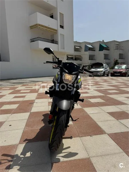 Yamaha MT-03 - Vista 3