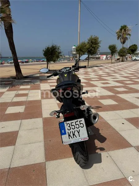 Yamaha MT-03 - Vista 4