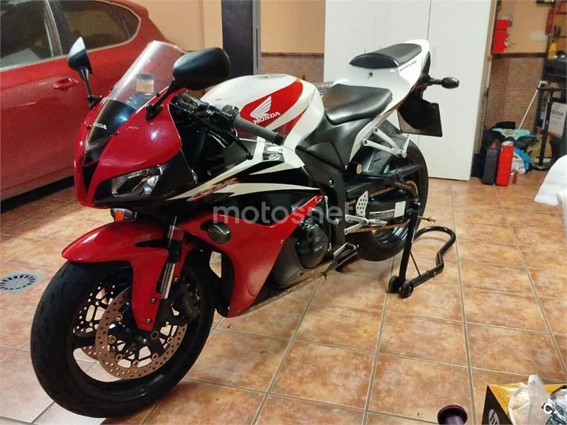 Honda CBR600RR - Vista 5
