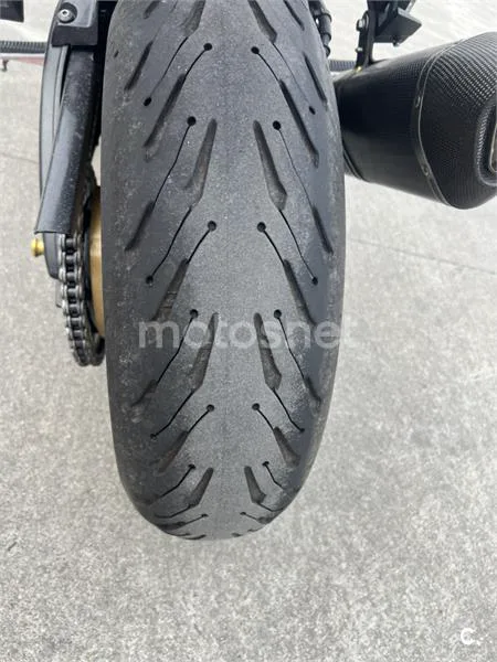 Yamaha FZ8 - Vista 7