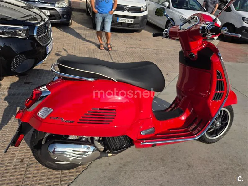 Vespa GTS 125 - Vista 7