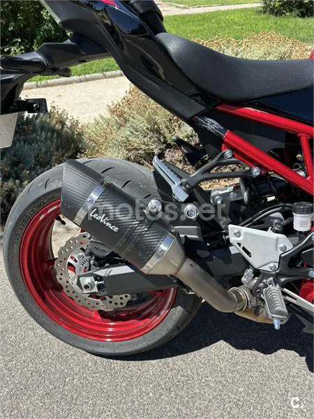 Kawasaki Z900 - Vista 4