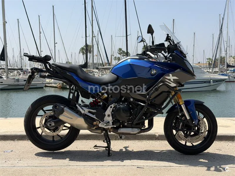 BMW F 900 XR - Vista 3