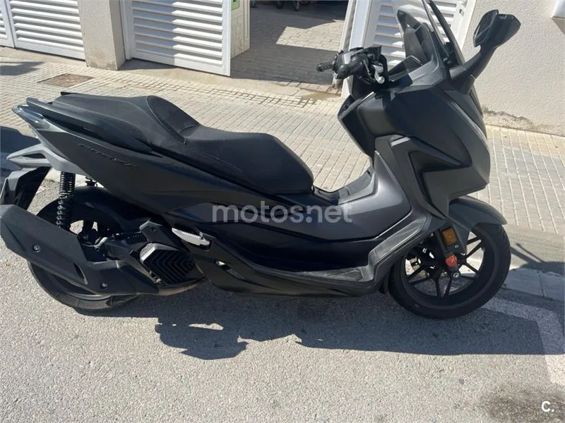 Honda Forza 125 - Vista 3