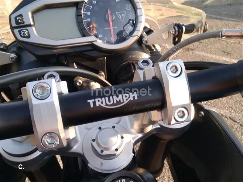 Triumph Tiger 800 XCX - Vista 14