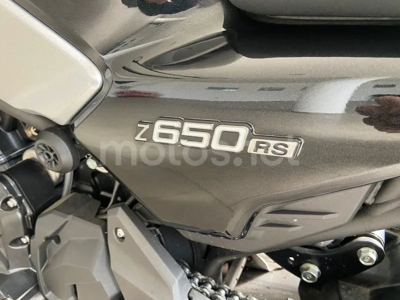 Kawasaki Z650 - Vista 15
