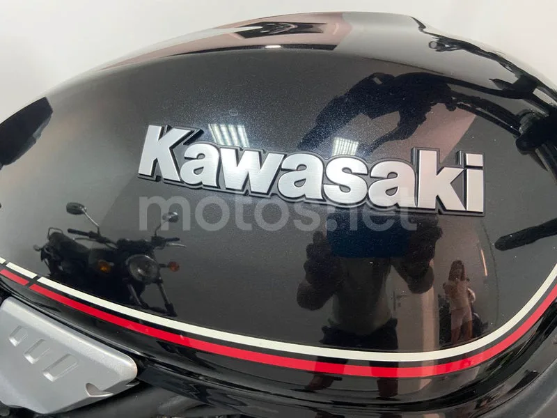 Kawasaki Z650 - Vista 4