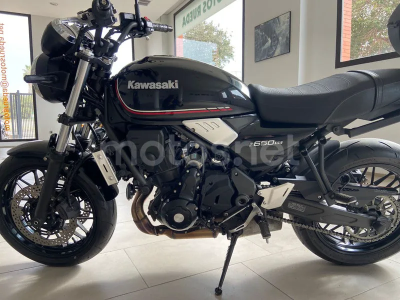 Kawasaki Z650 - Vista 10