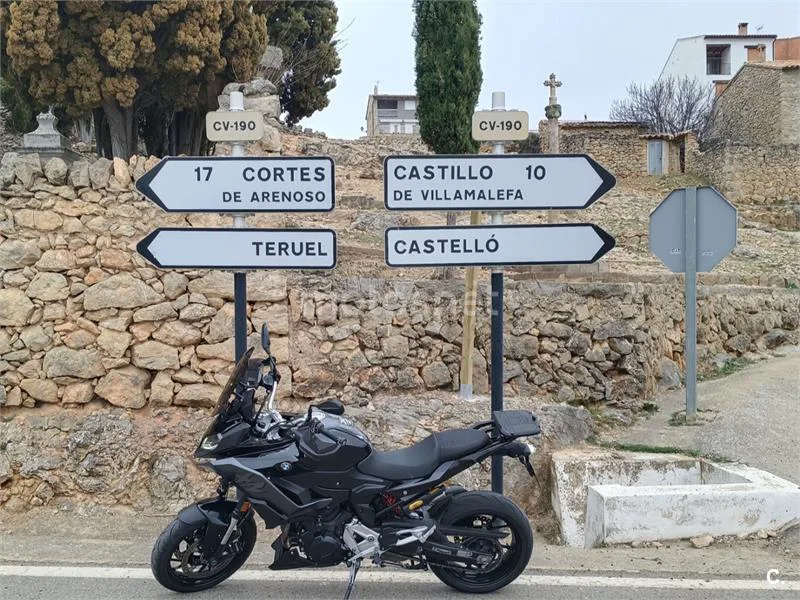 BMW F 900 XR - Vista 3