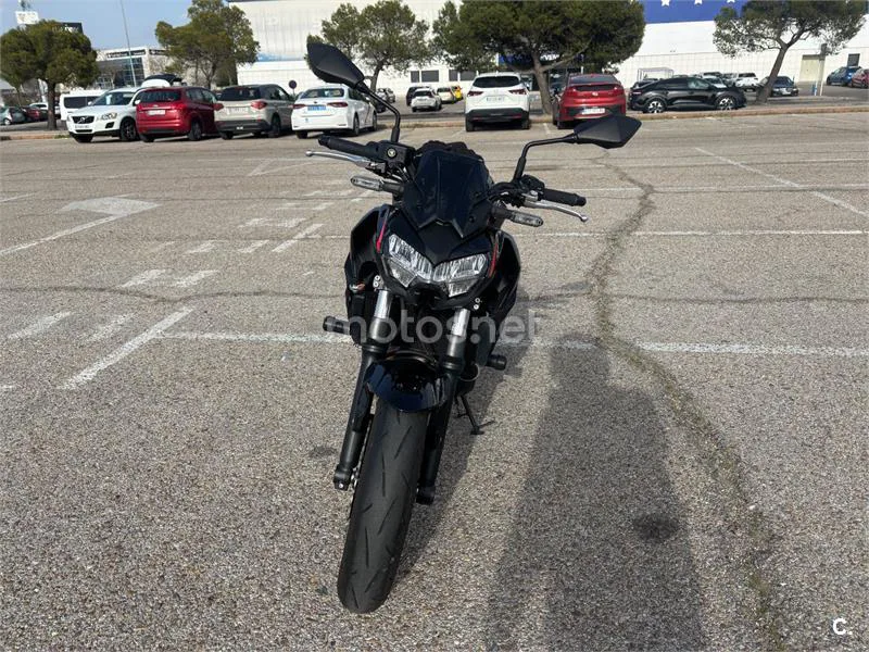Kawasaki Z650 - Vista 4