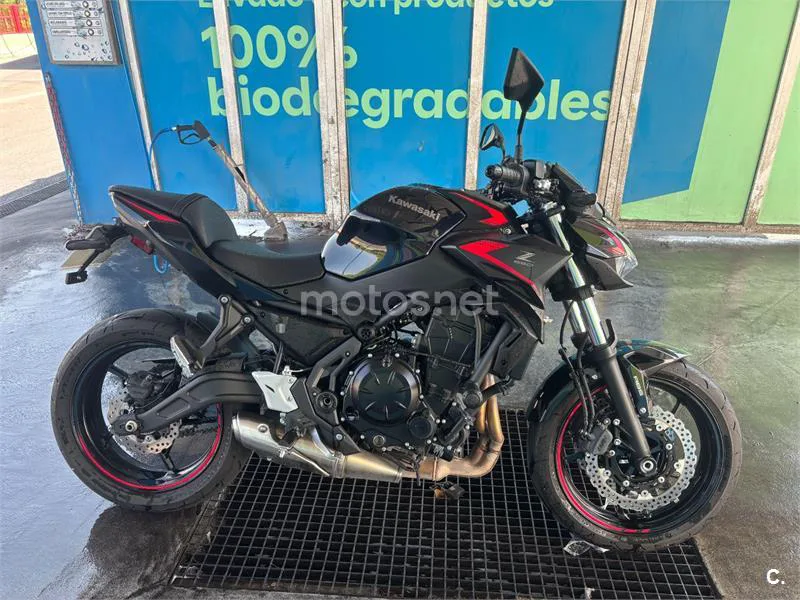 Kawasaki Z650 - Vista 7