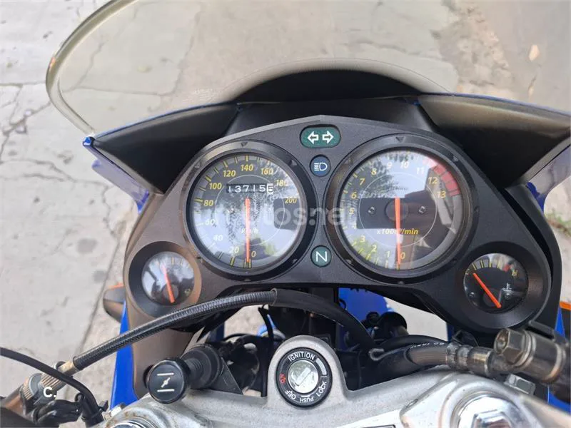 Honda CBR125R - Vista 5