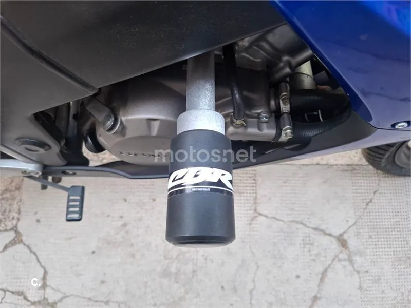 Honda CBR125R - Vista 10