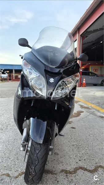 Suzuki Burgman 400 - Vista 4