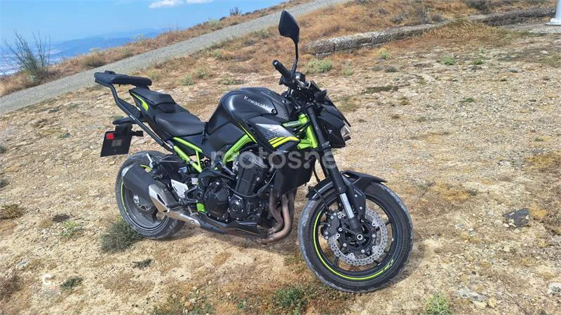 Kawasaki Z900 - Vista 3