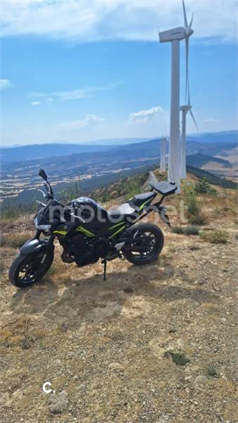 Kawasaki Z900 - Vista 7