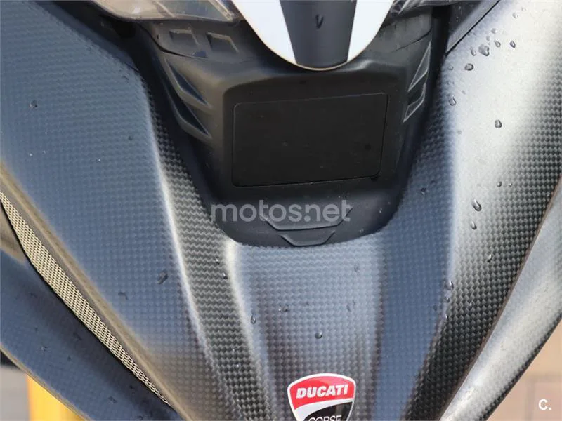Ducati Multistrada V4 - Vista 3