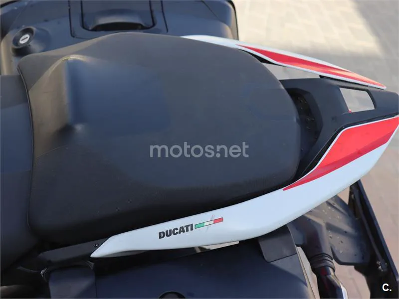 Ducati Multistrada V4 - Vista 8