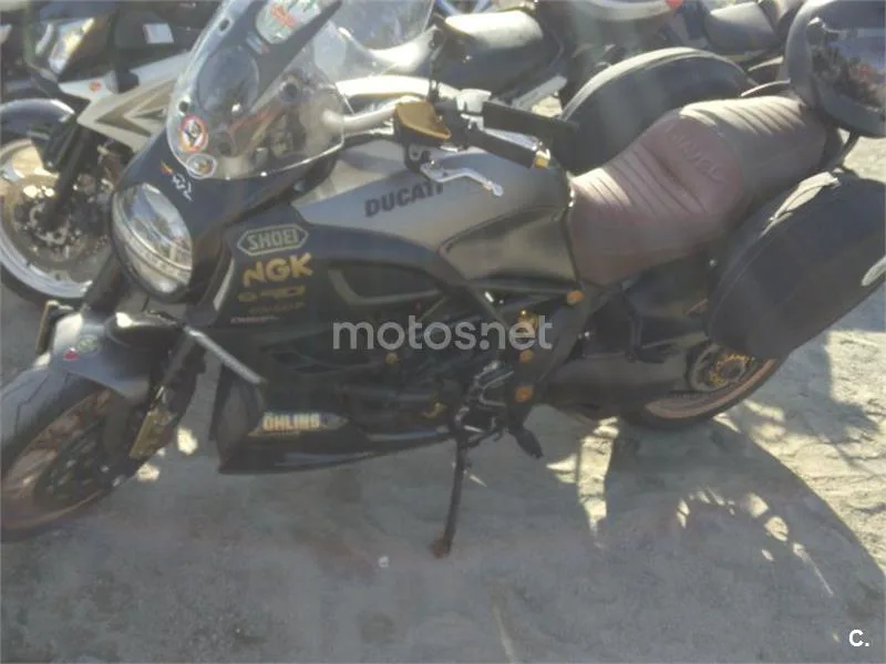 Ducati Diavel Strada - Vista 16