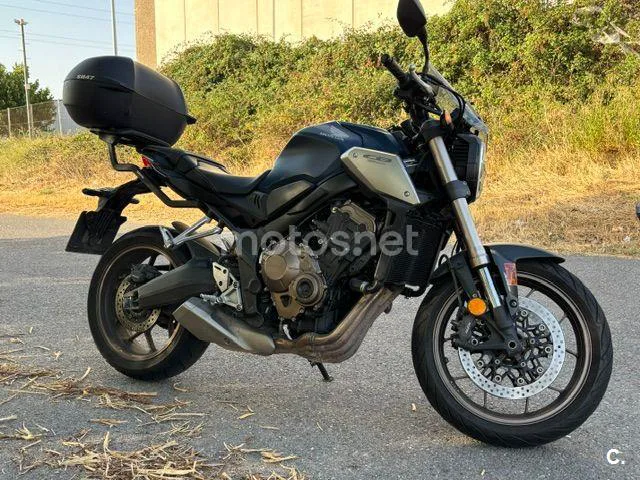 Honda CB650R - Vista 4