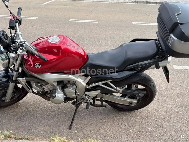 Yamaha FZ6 - Vista 4
