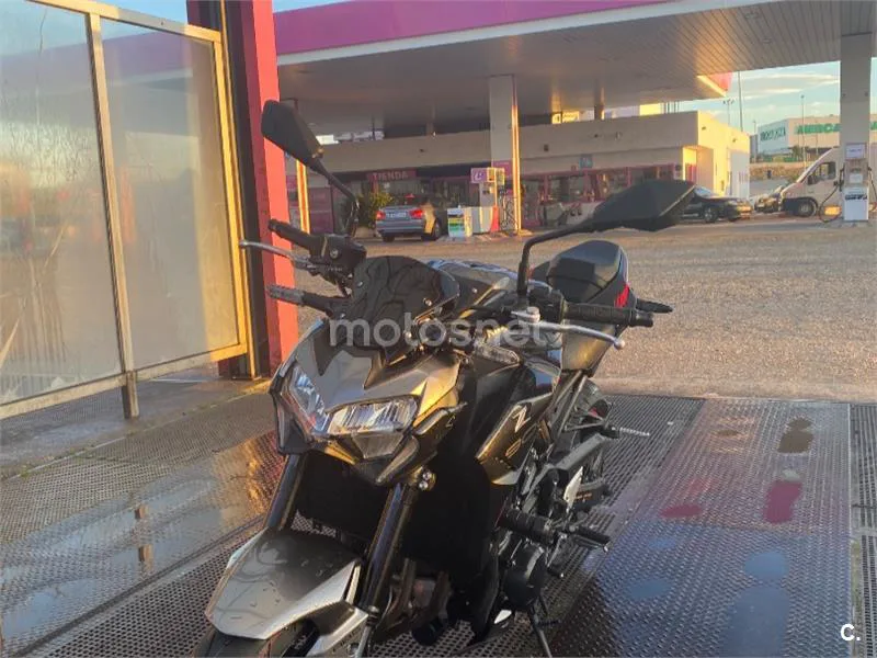 Kawasaki Z900 - Vista 7