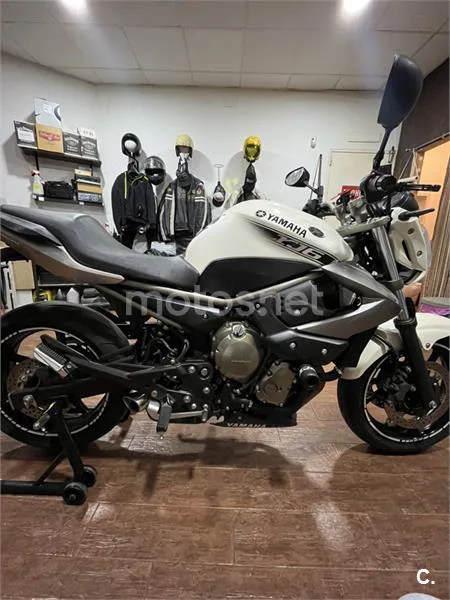 Yamaha XJ6 Diversion N - Vista 3