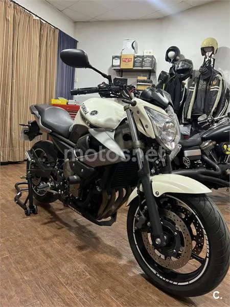 Yamaha XJ6 Diversion N - Vista 5