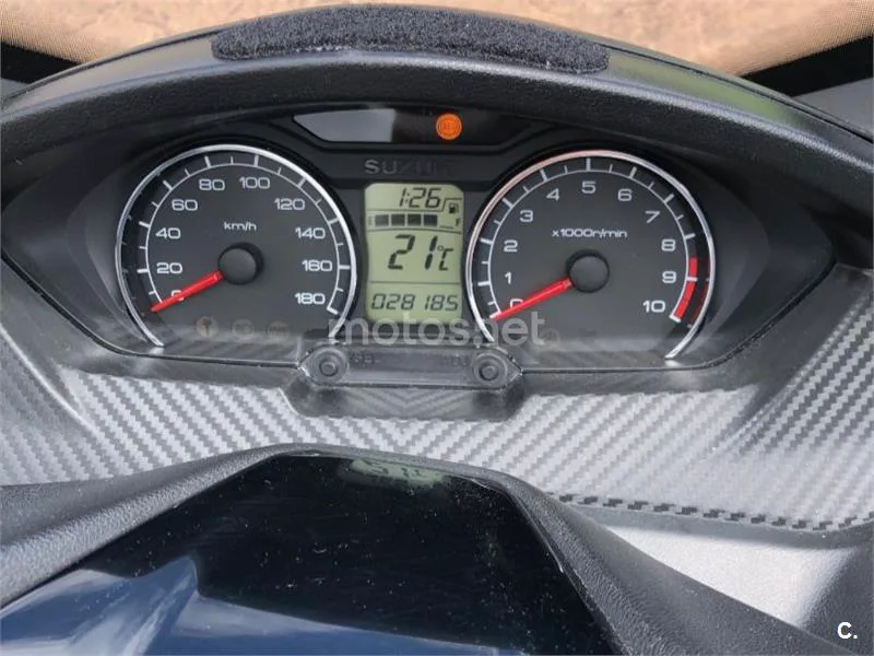 Suzuki Burgman 400 - Vista 7