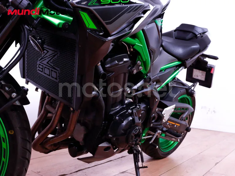 Kawasaki Z900 - Vista 10