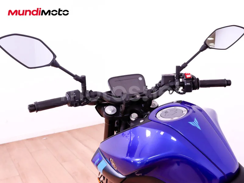 Yamaha MT-125 - Vista 11