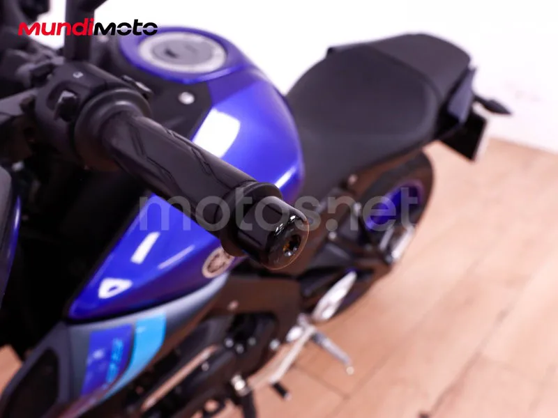 Yamaha MT-125 - Vista 17
