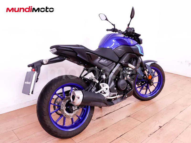 Yamaha MT-125 - Vista 3