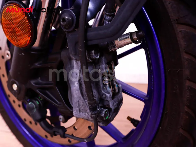 Yamaha MT-125 - Vista 21