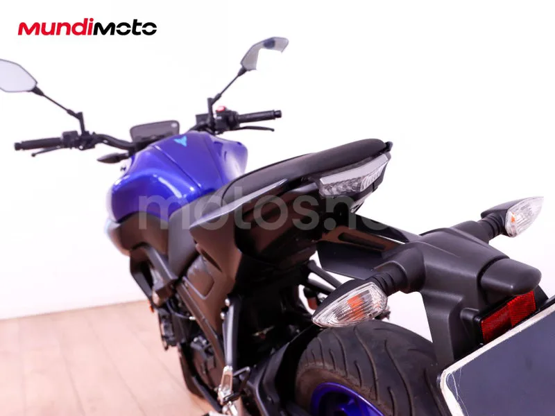 Yamaha MT-125 - Vista 9
