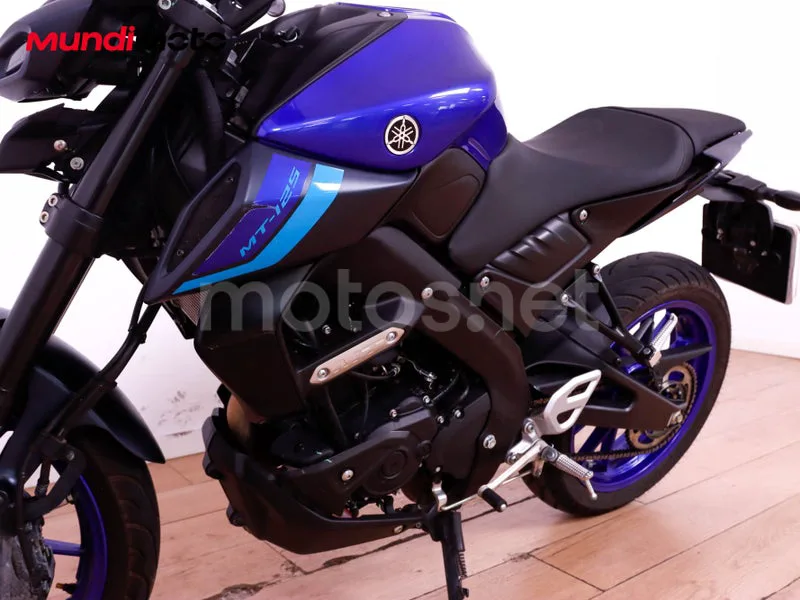 Yamaha MT-125 - Vista 10