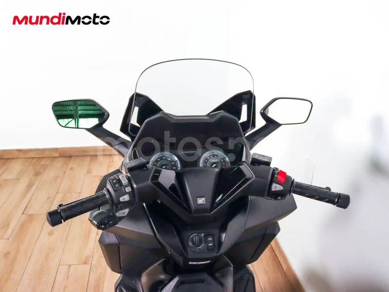 Honda Forza 350 - Vista 11
