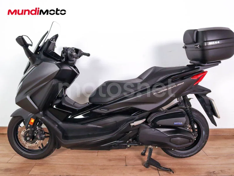 Honda Forza 350 - Vista 6