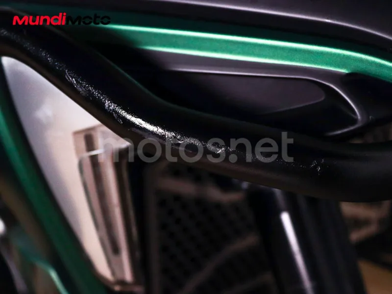 Benelli TRK 702 - Vista 36