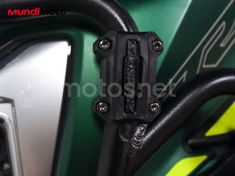 Benelli TRK 702 - Vista 51