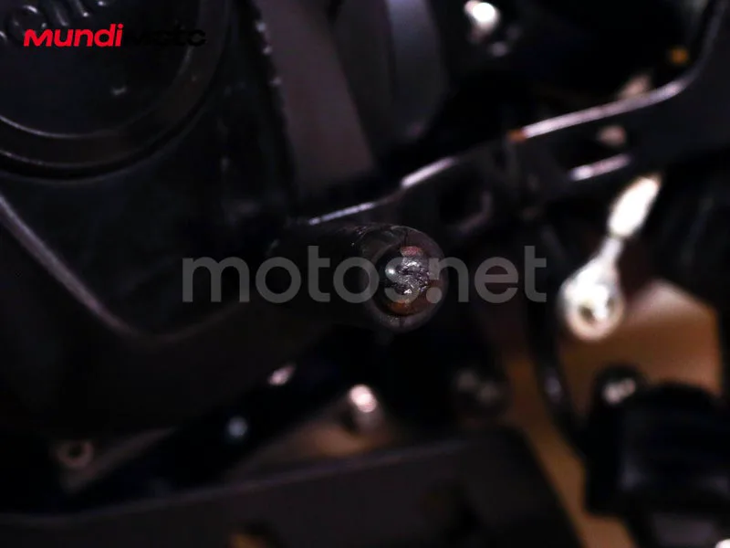 Benelli TRK 702 - Vista 55