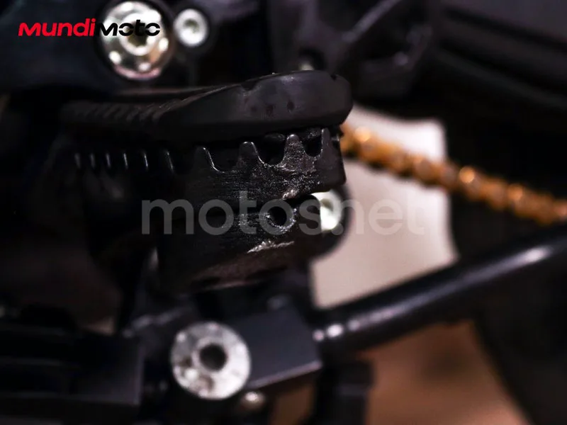 Benelli TRK 702 - Vista 56