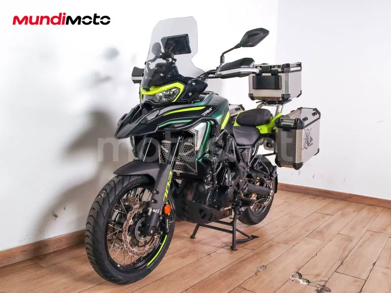 Benelli TRK 702 - Vista 7